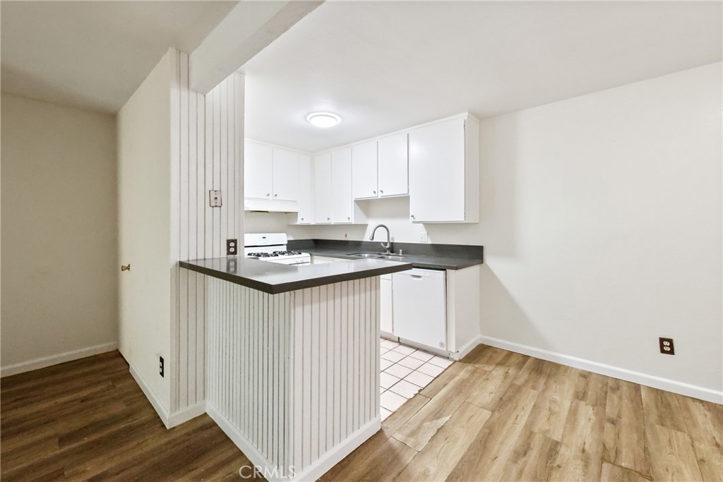 1001 W Macarthur 110