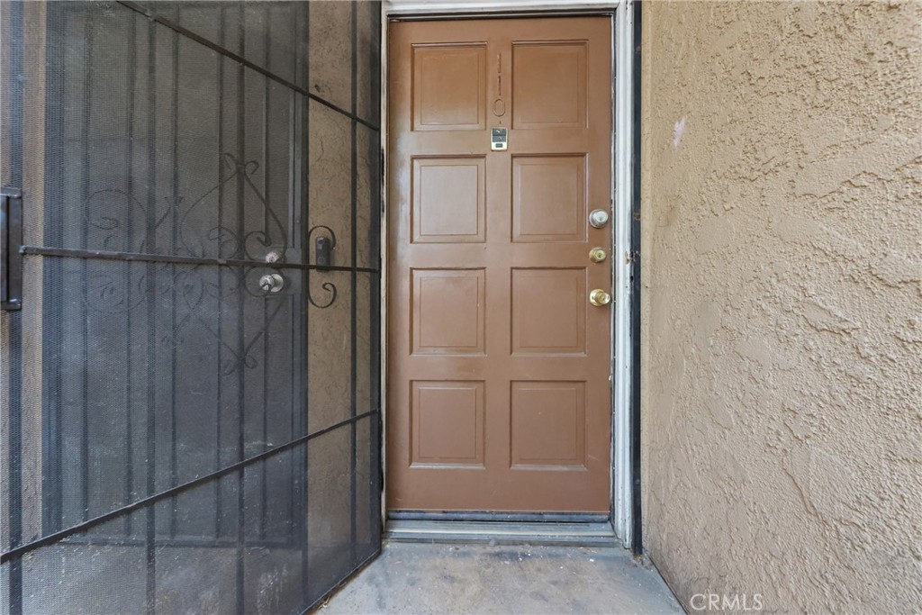 1001 W Macarthur 110