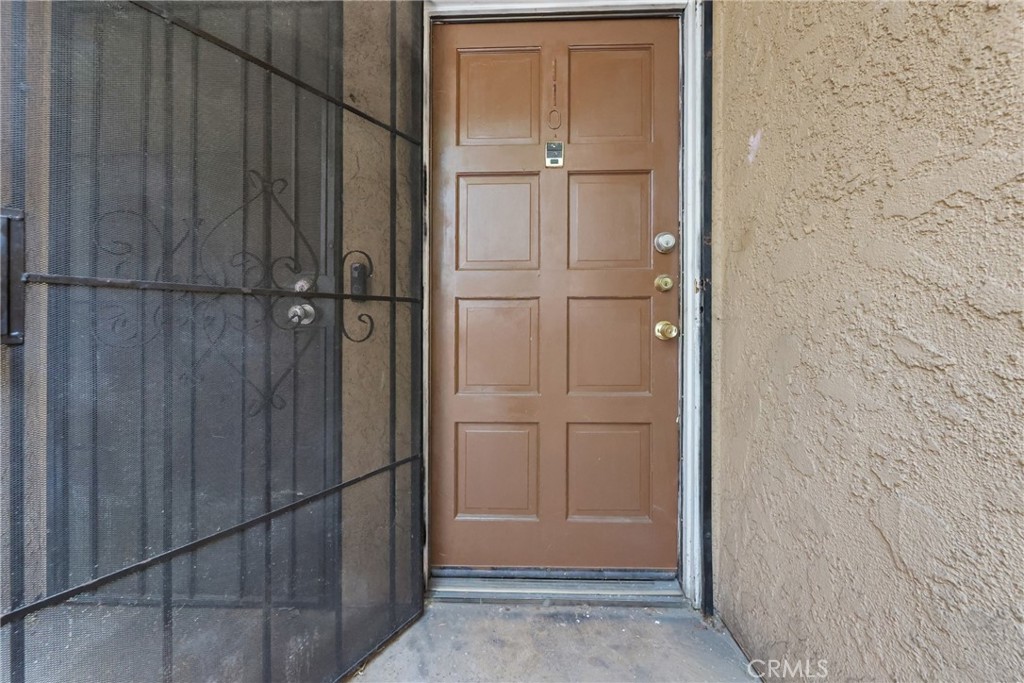 1001 W Macarthur 110