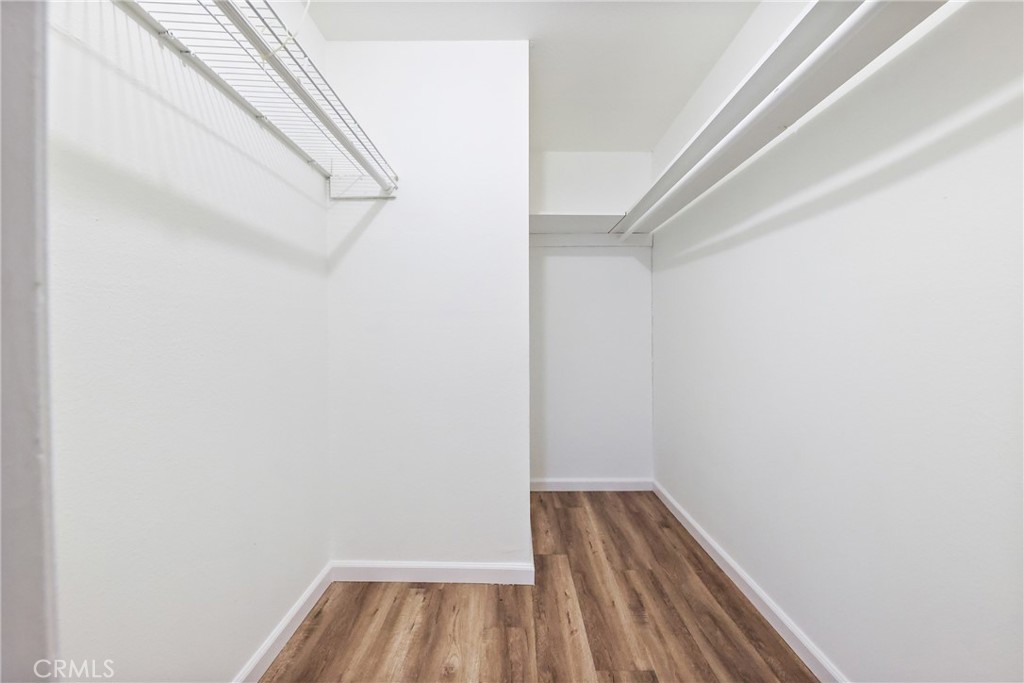 1001 W Macarthur 110