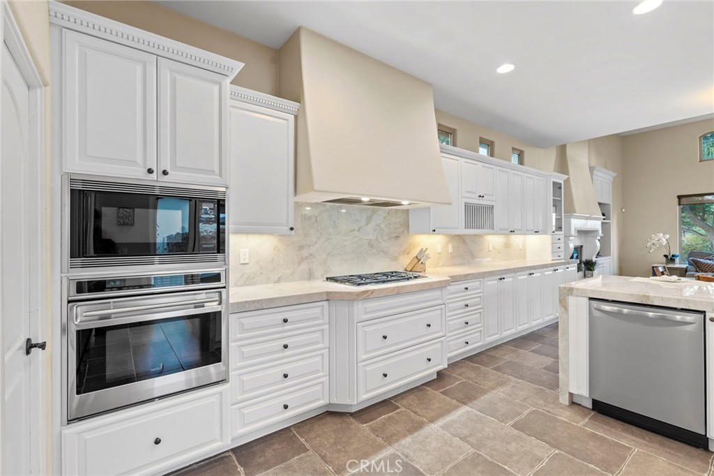 81400 National Drive