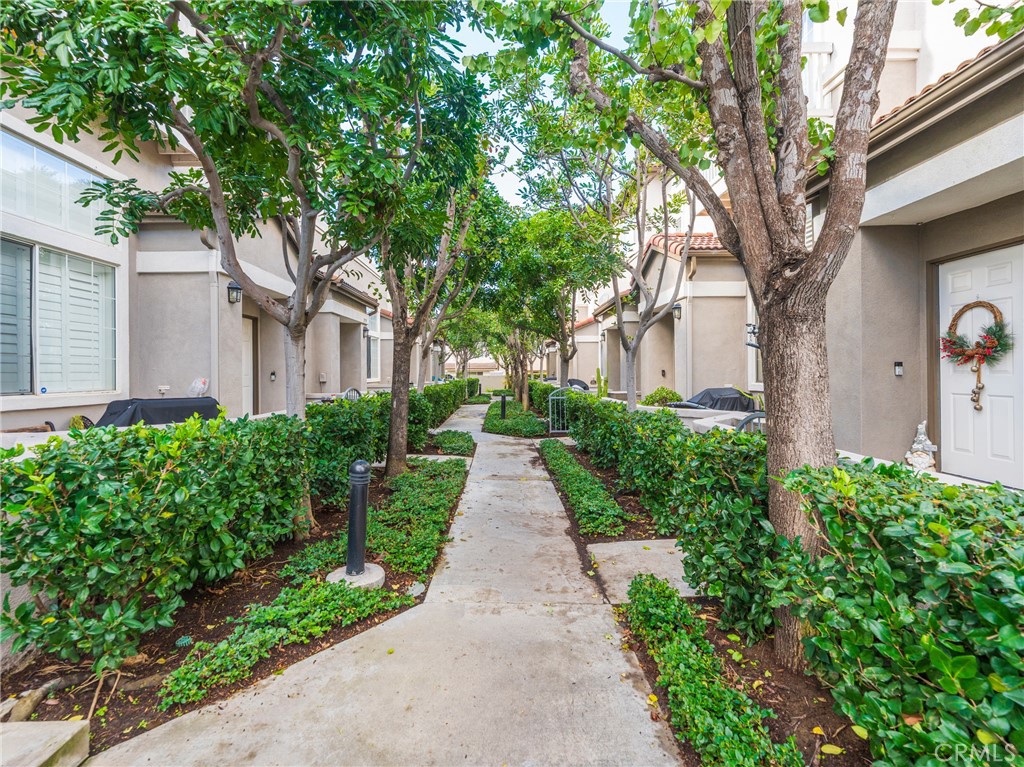 13535 Cobblestone Ln