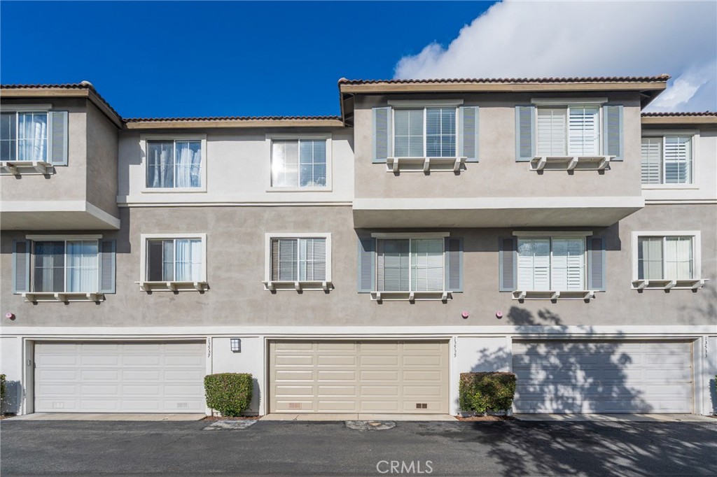 13535 Cobblestone Ln