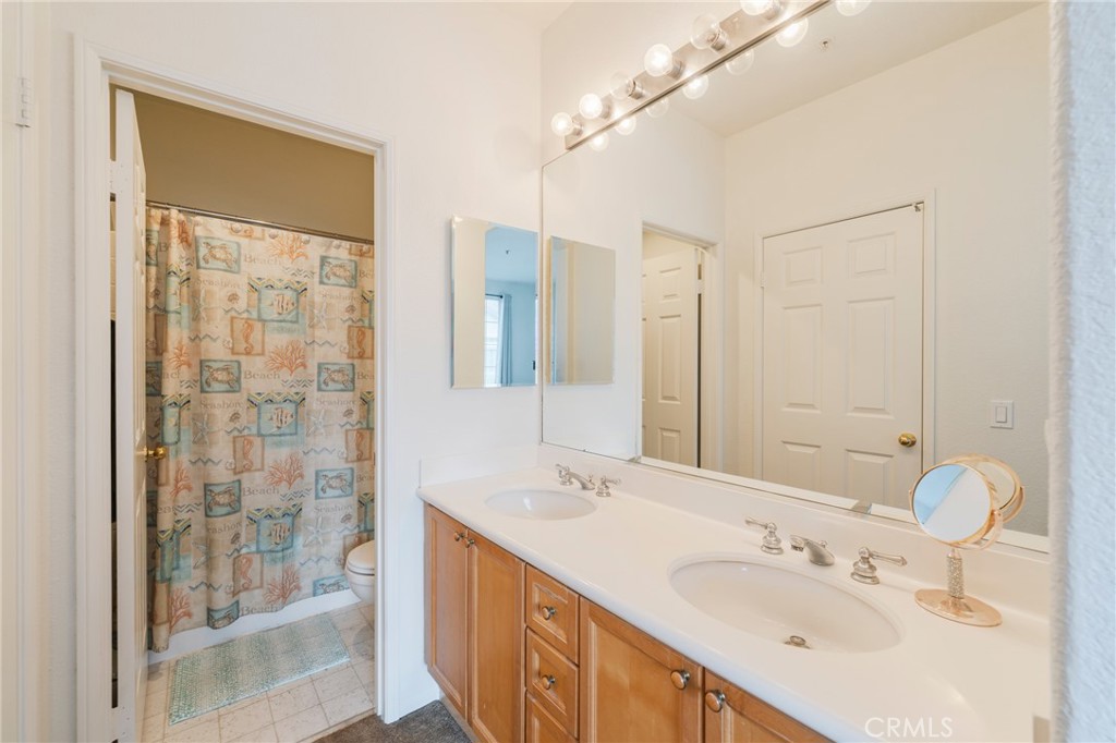 13535 Cobblestone Ln