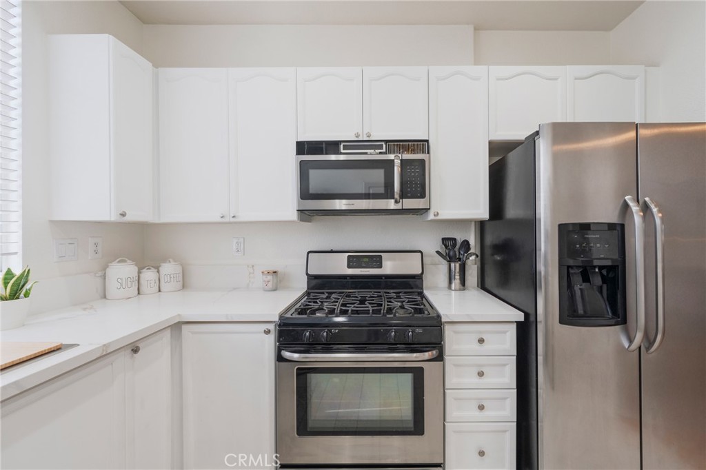 13535 Cobblestone Ln