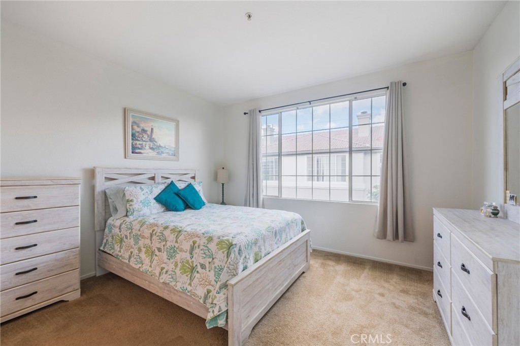 13535 Cobblestone Ln