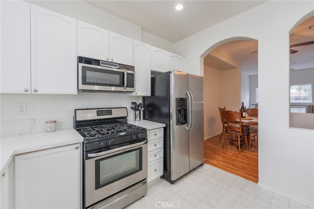 13535 Cobblestone Ln