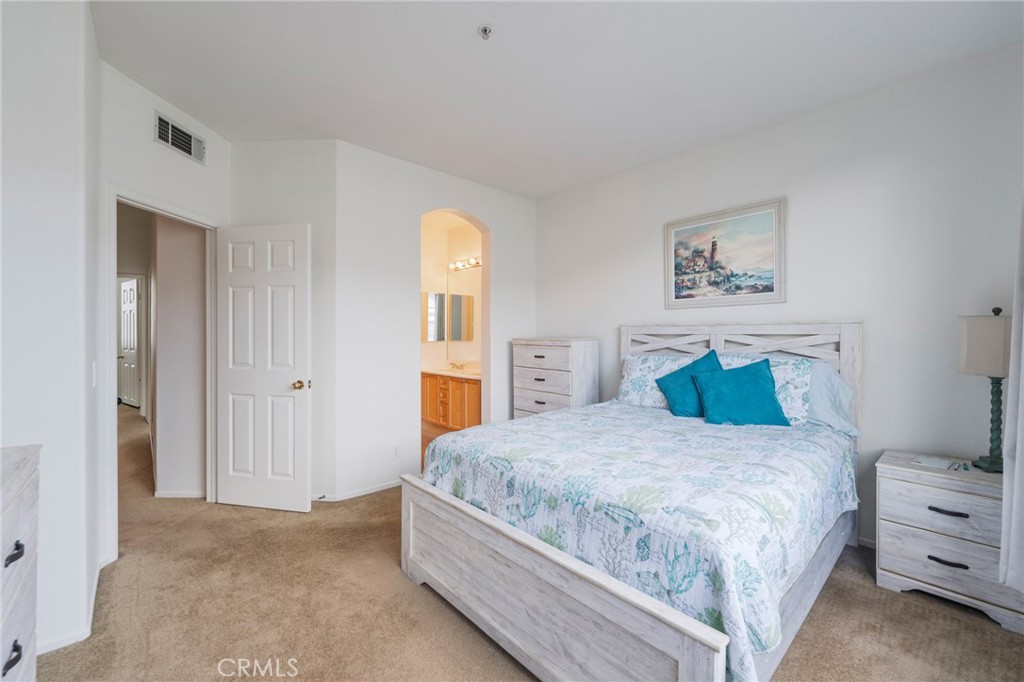 13535 Cobblestone Ln