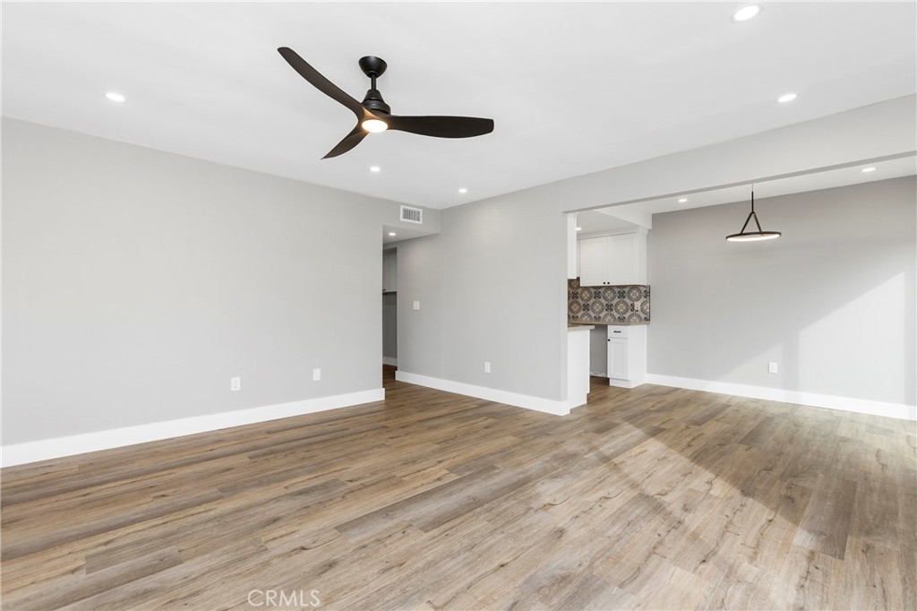 31377 Los Rios 64F