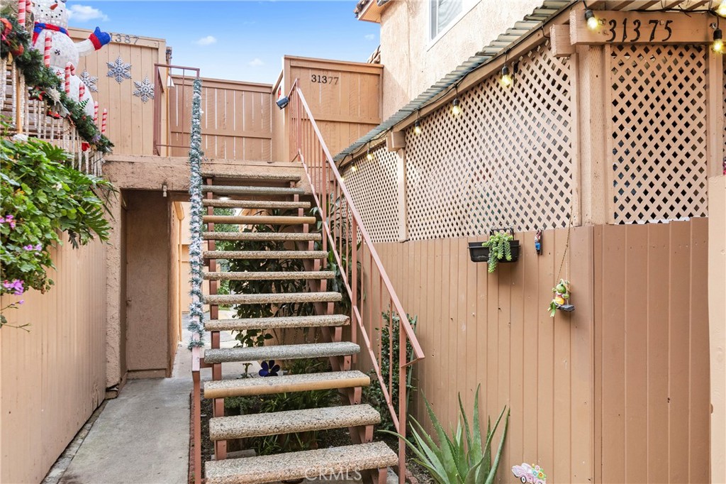 31377 Los Rios 64F