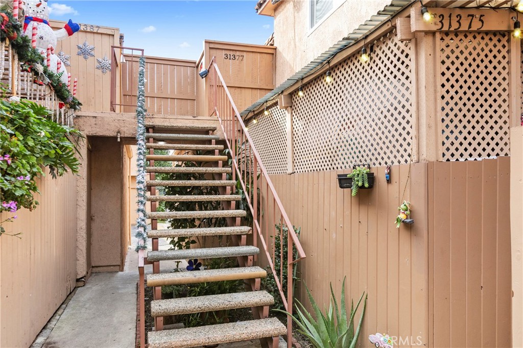 31377 Los Rios 64F