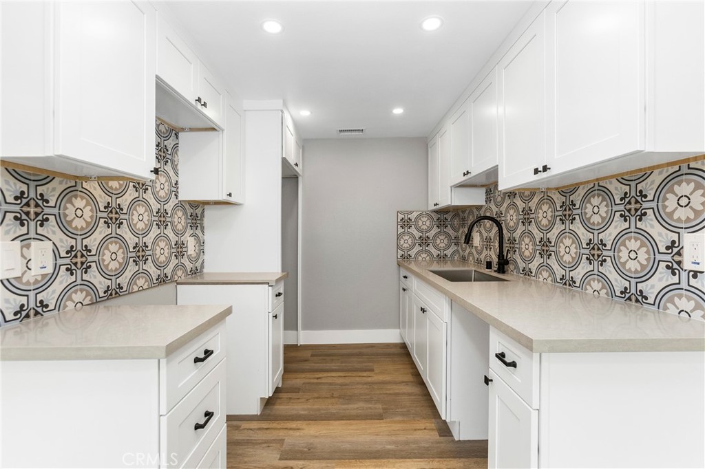 31377 Los Rios 64F