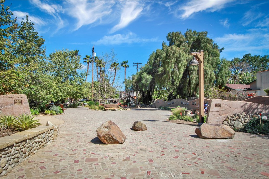31377 Los Rios 64F