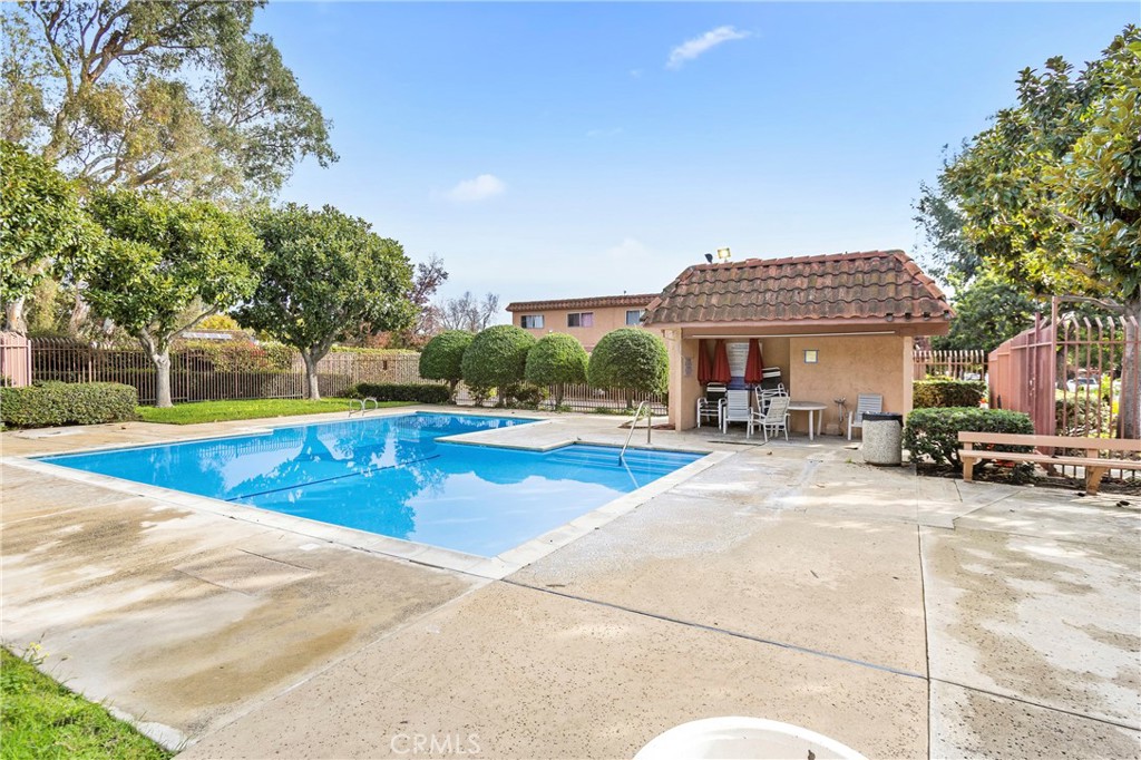 31377 Los Rios 64F
