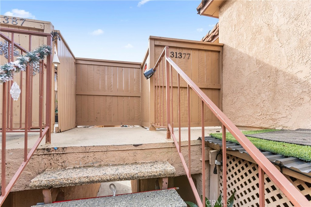 31377 Los Rios 64F