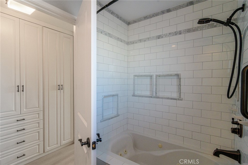 7802 Bayport Drive 28