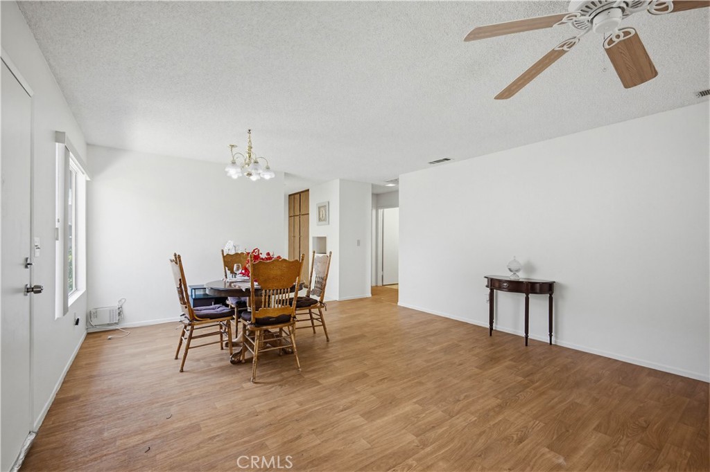 643 W Villa Chaparral