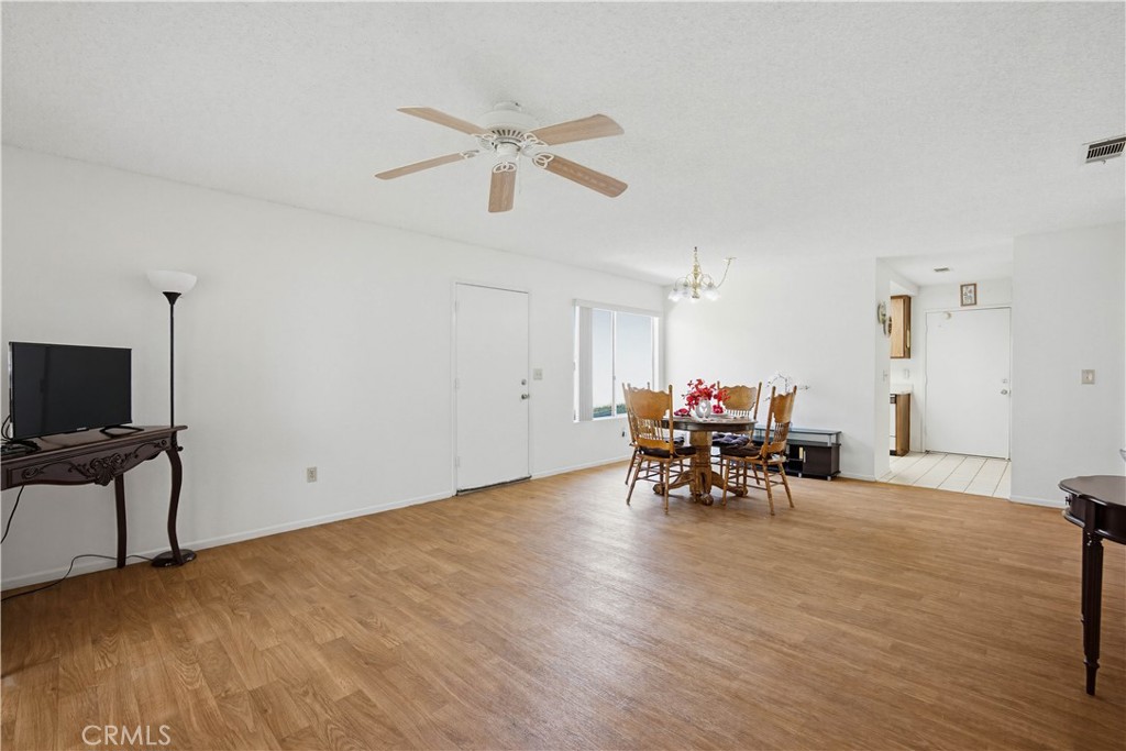 643 W Villa Chaparral