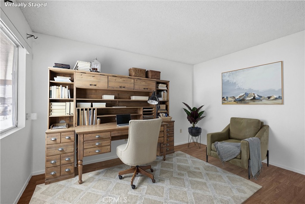 643 W Villa Chaparral