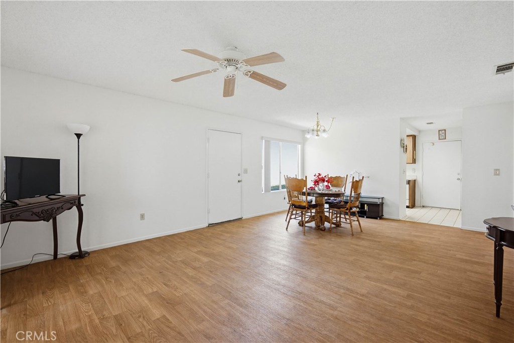 643 W Villa Chaparral