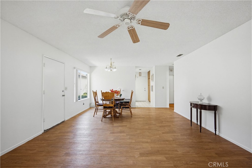 643 W Villa Chaparral