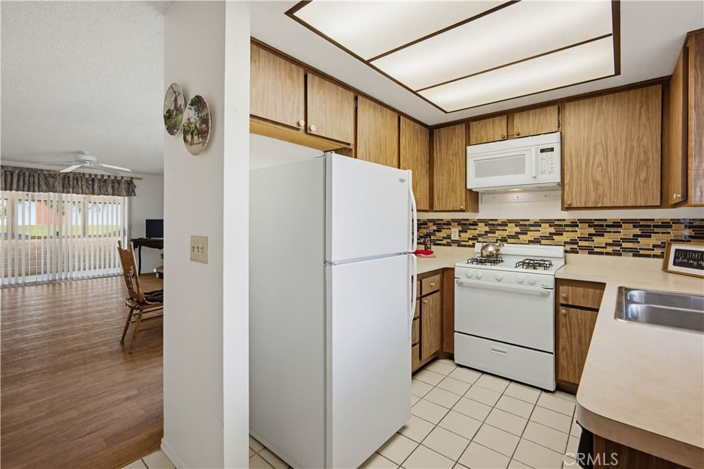 643 W Villa Chaparral