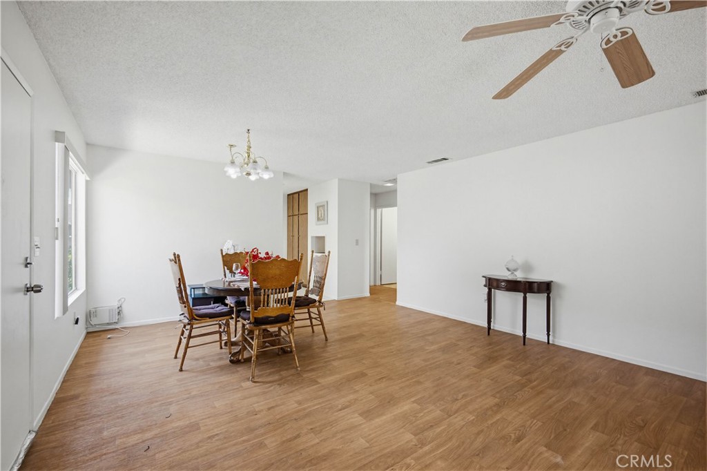 643 W Villa Chaparral