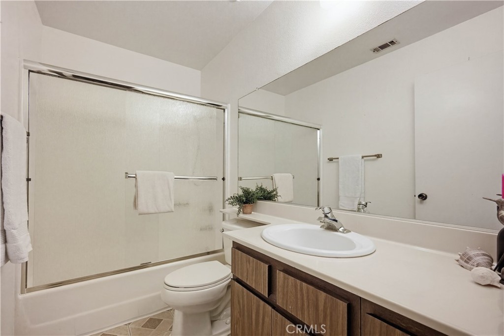 643 W Villa Chaparral