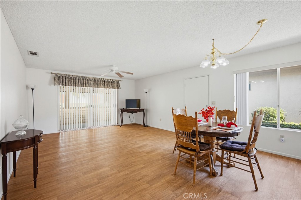 643 W Villa Chaparral