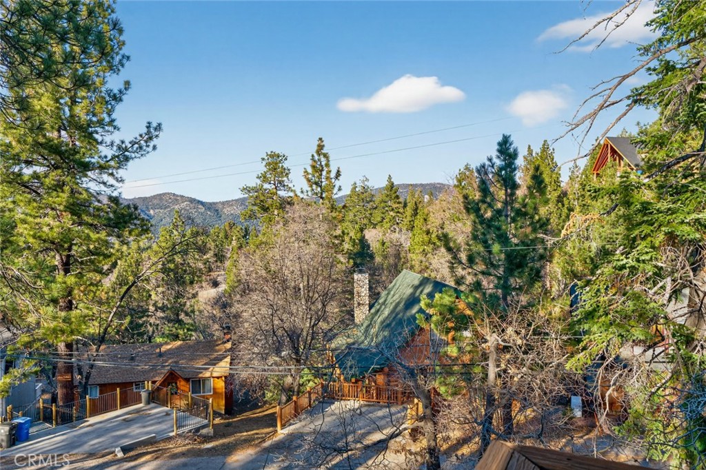 845 Villa Grove
