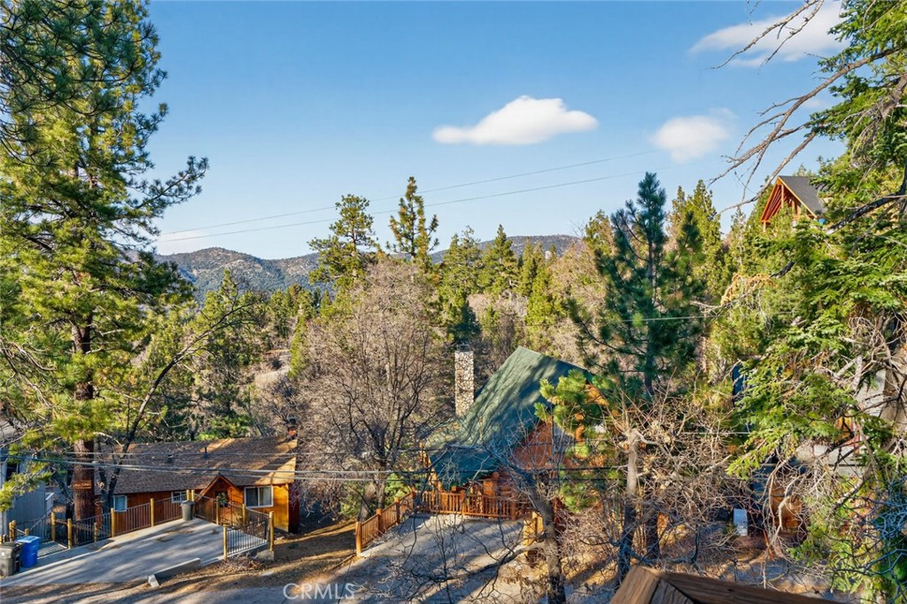 845 Villa Grove