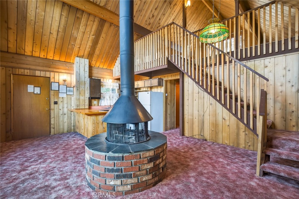 845 Villa Grove