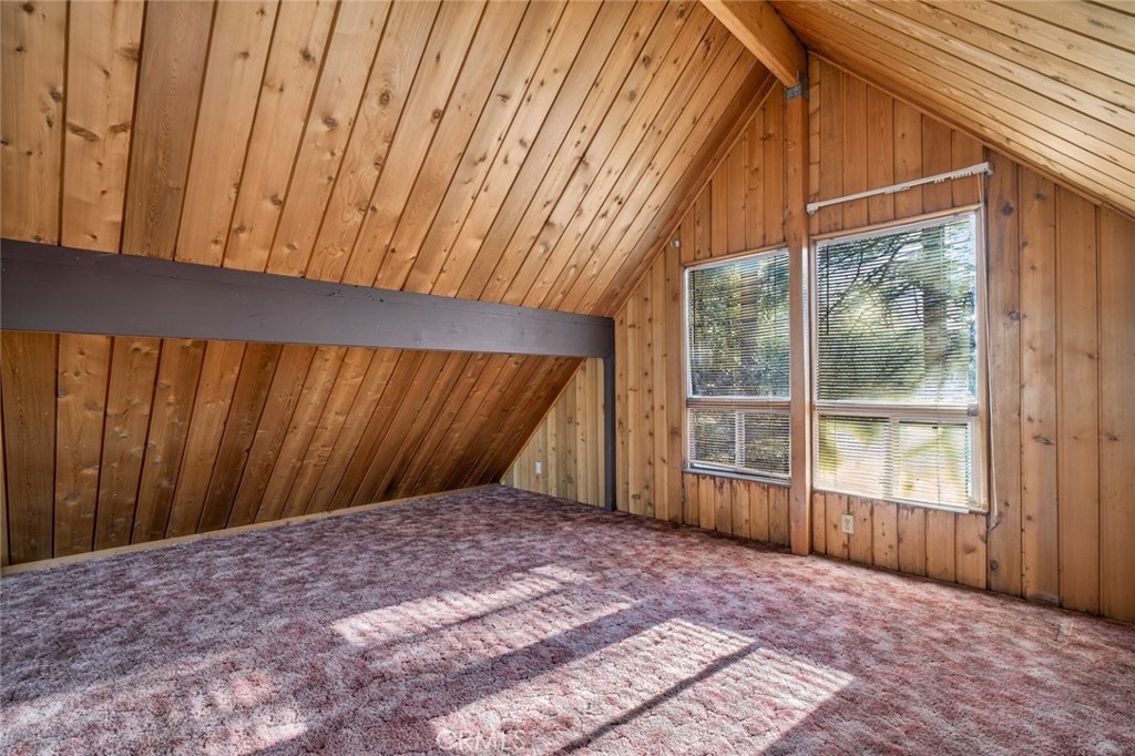 845 Villa Grove