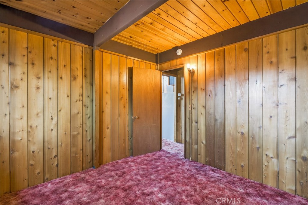 845 Villa Grove