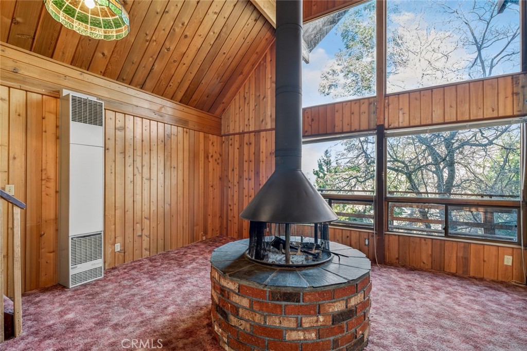 845 Villa Grove