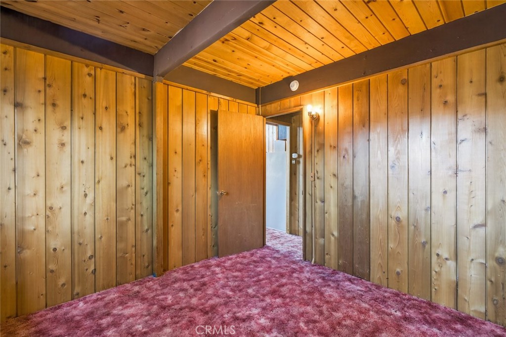 845 Villa Grove