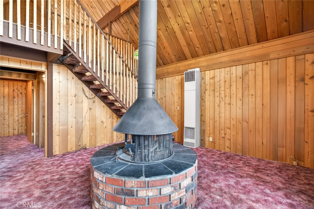 845 Villa Grove