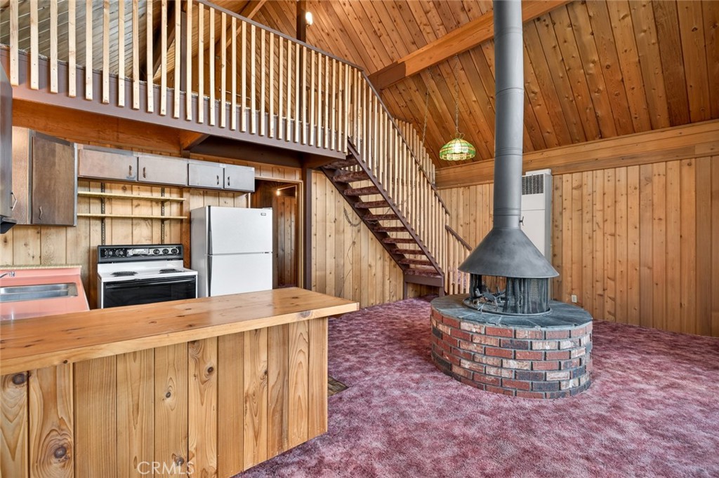 845 Villa Grove