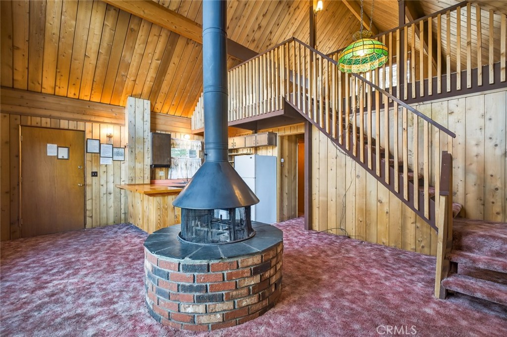 845 Villa Grove