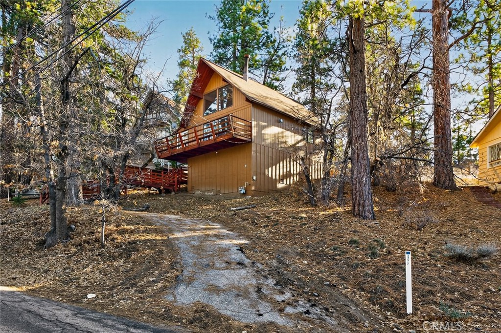 845 Villa Grove