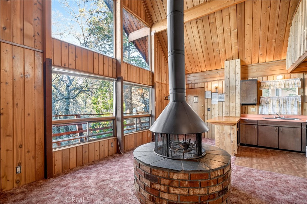 845 Villa Grove