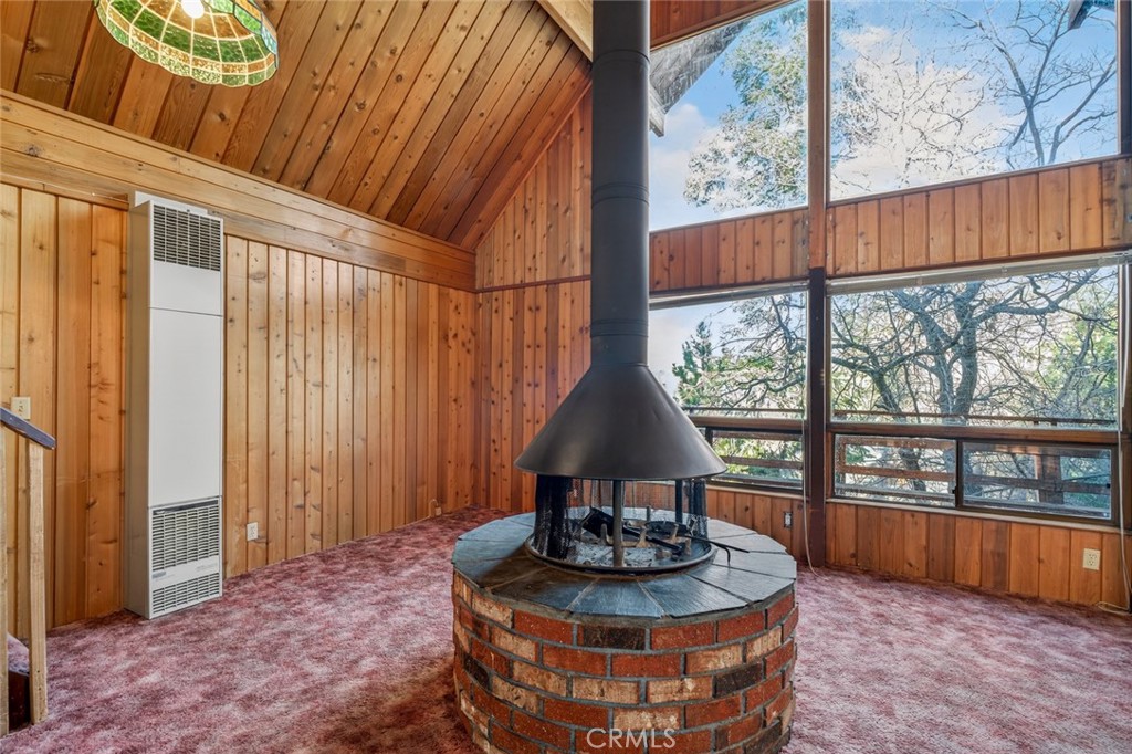 845 Villa Grove