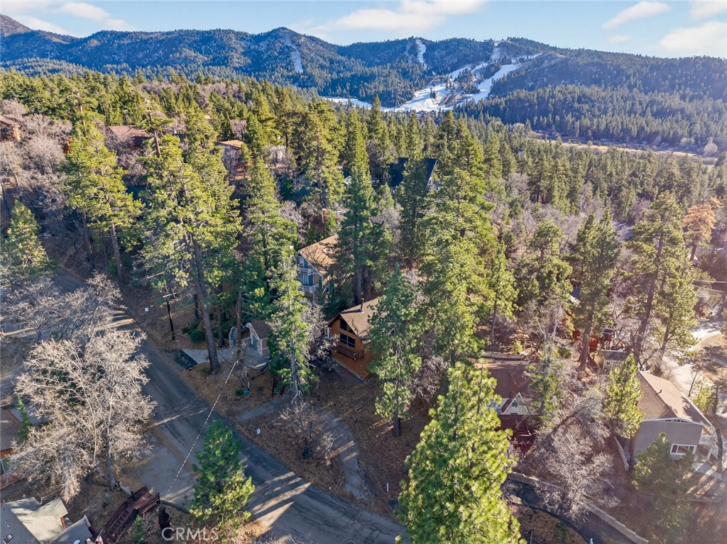 845 Villa Grove