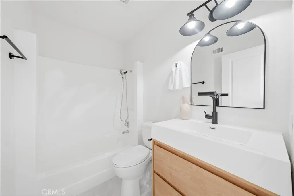 2714 Via Colina Unit 12