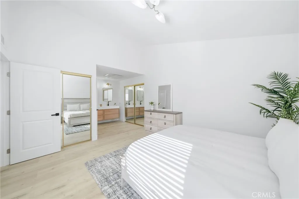 2714 Via Colina Unit 12