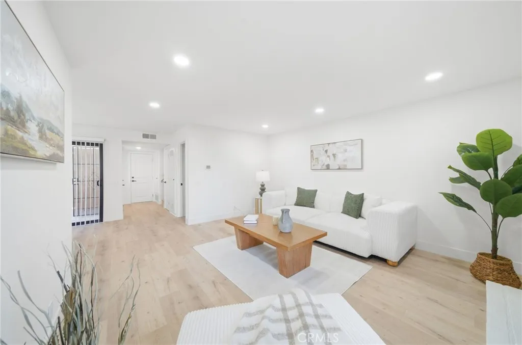 2714 Via Colina Unit 12