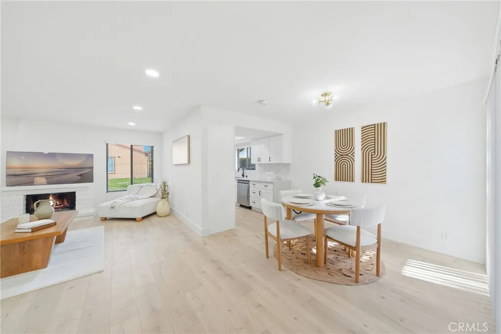 2714 Via Colina Unit 12