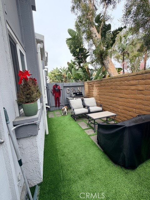 17082 Pacific Coast Hwy 94