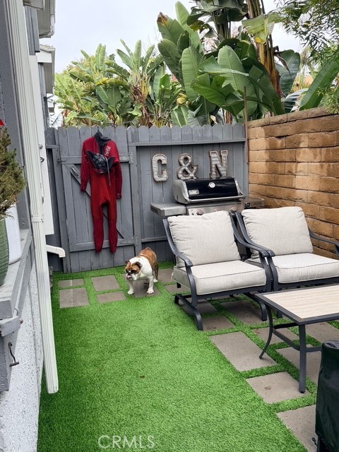 17082 Pacific Coast Hwy 94