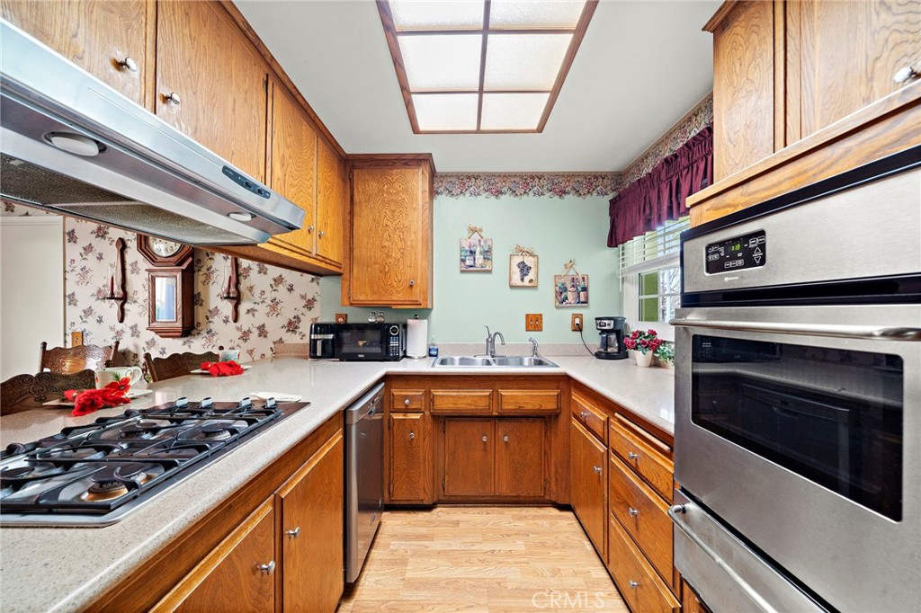 16331 Mahogany Street